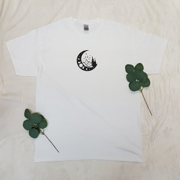 Moon's & Mountain's Print Crew Neck T-Shirt - Picture 1 of 8